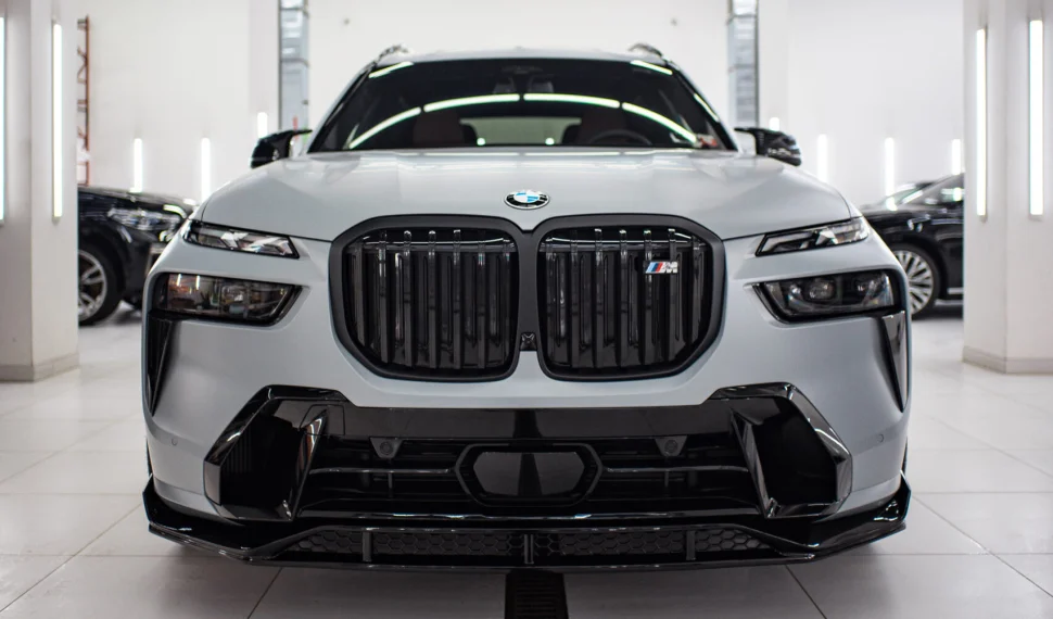 Губа переднего бампера для BMW X7 LCI