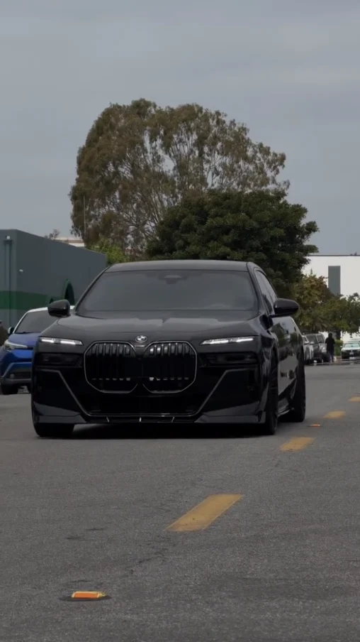 Губа переднего бампера для BMW 7 G70