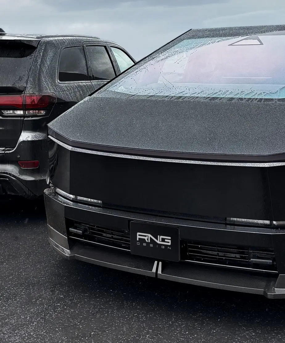 10 лет обвесу Jeep Grand Cherokee SRT и первый в мире Cybertruck в карбоне Renegade Design