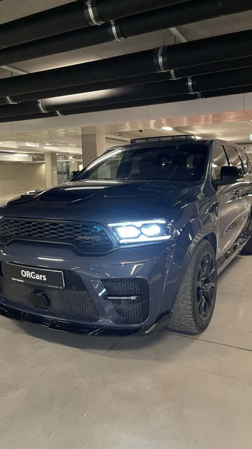 Диффузор с насадками и стоп-сигналом для Dodge Durango