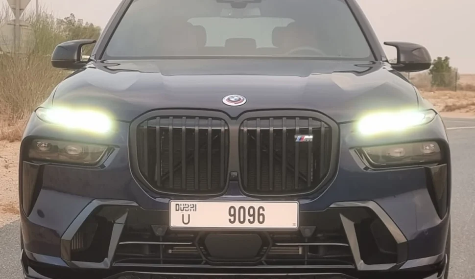 Губа переднего бампера для BMW X7 LCI