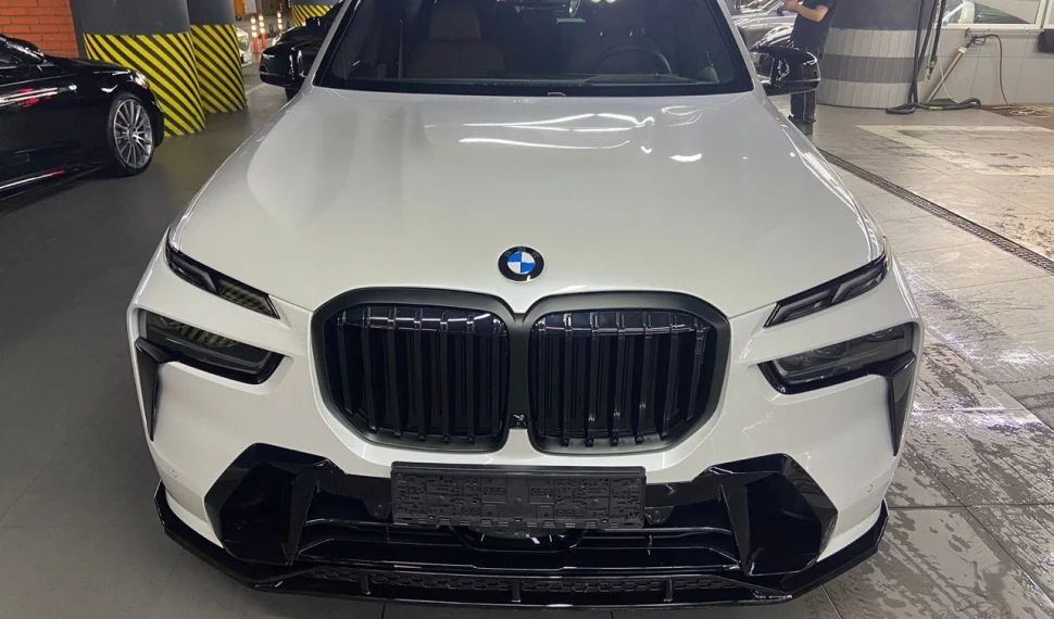 Губа переднего бампера для BMW X7 LCI