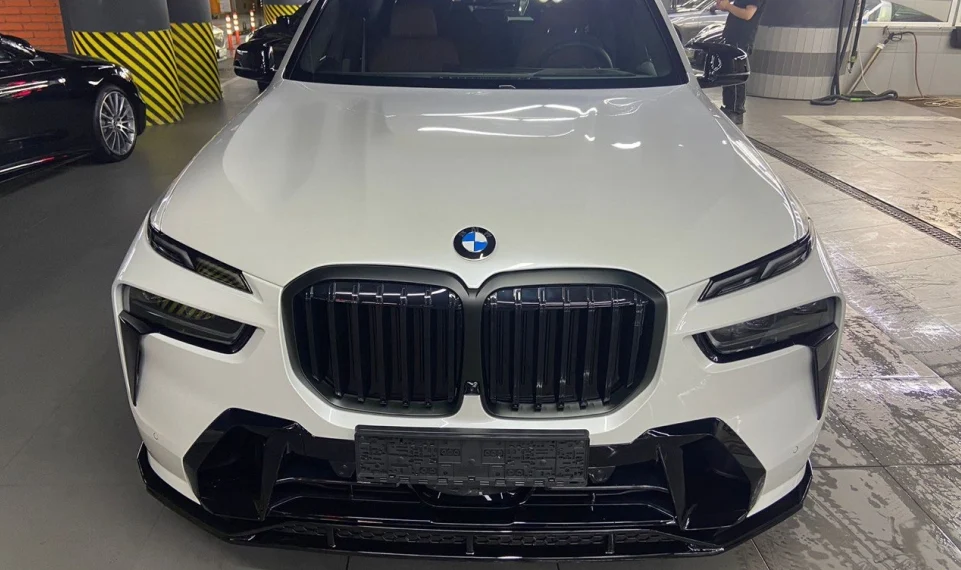 Губа переднего бампера для BMW X7 LCI