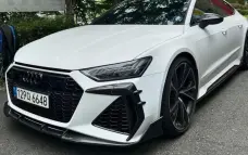 Карбоновая губа переднего бампера для Audi RS7