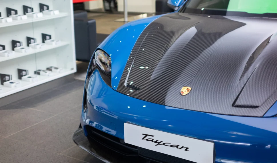 Карбоновая губа для Porsche Taycan