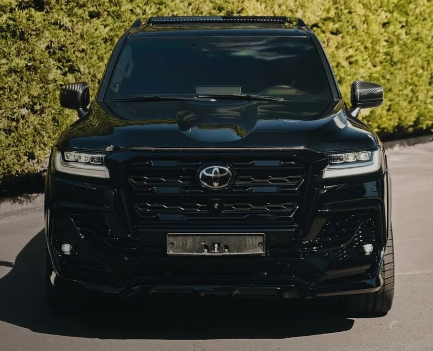 Обвес с расширением кузова Toyota Land Cruiser 300
