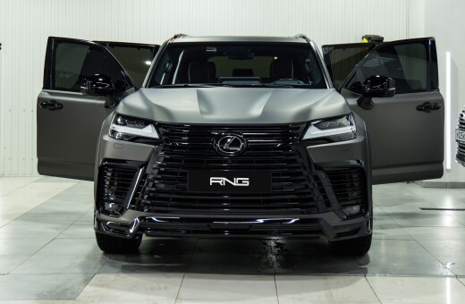 Lexus LX600 Widebody: глянец, мат и максимум внимания