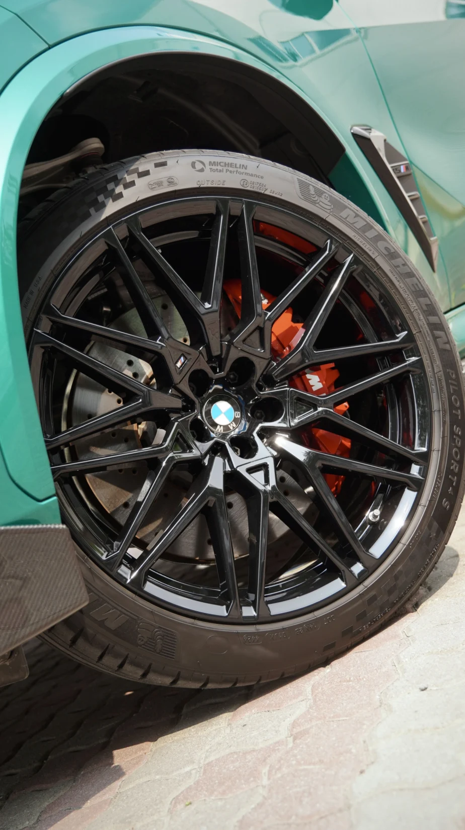 Тормозная система Brembo для Toyota Land Cruiser 300