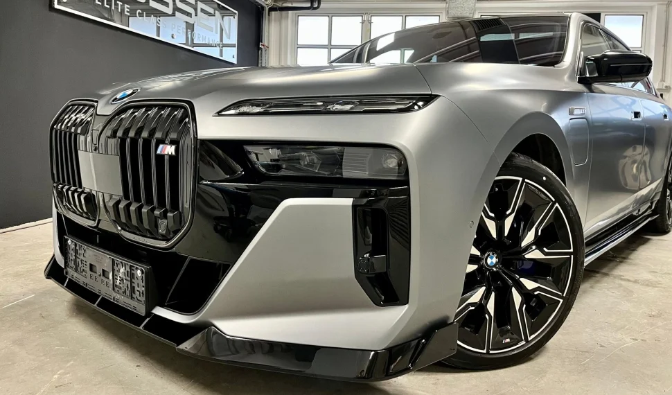 Губа переднего бампера для BMW 7 G70