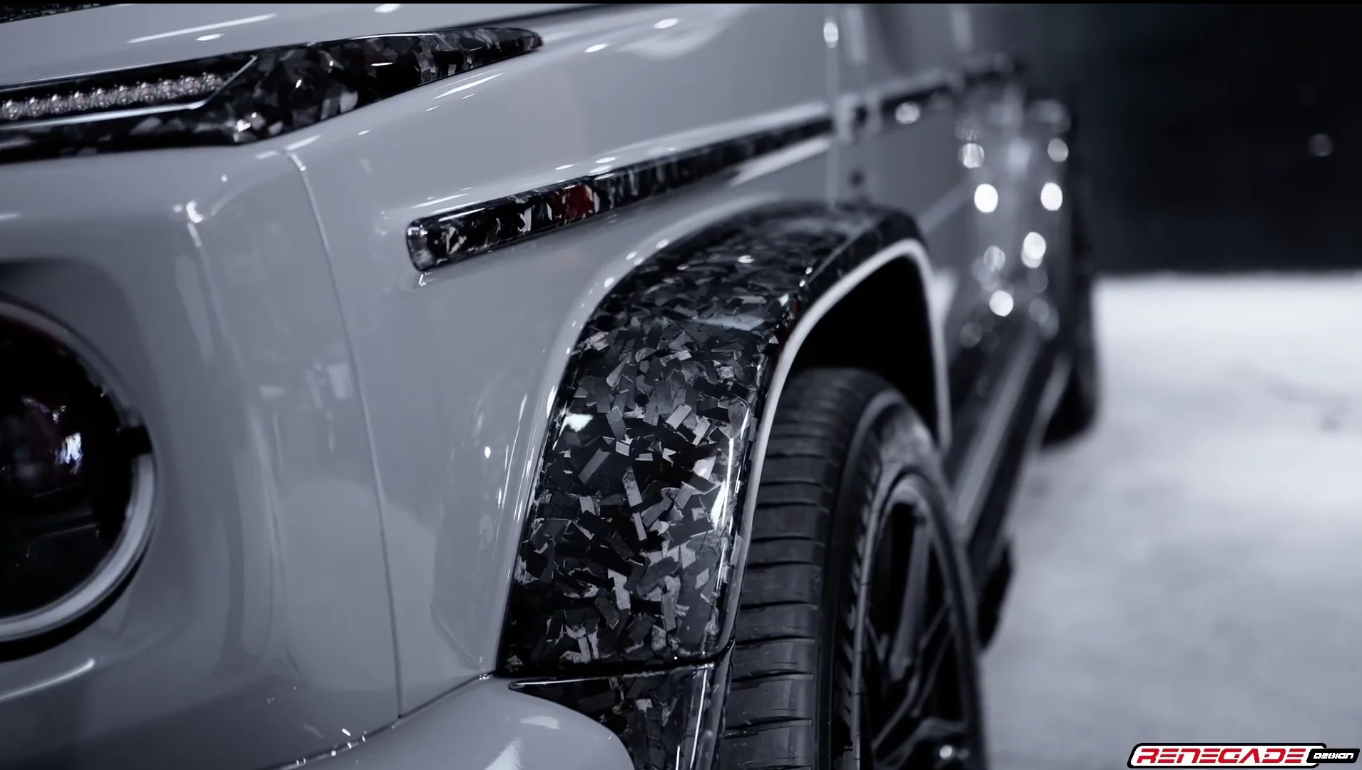 Карбоновая люстра на крышу для Mercedes-Benz G-Class W463