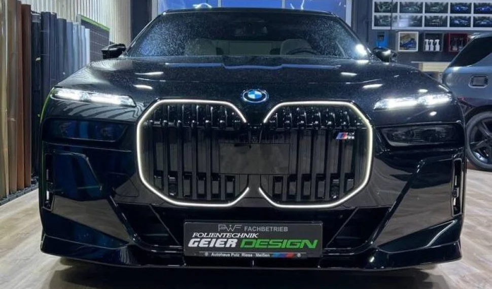 Губа переднего бампера для BMW 7 G70