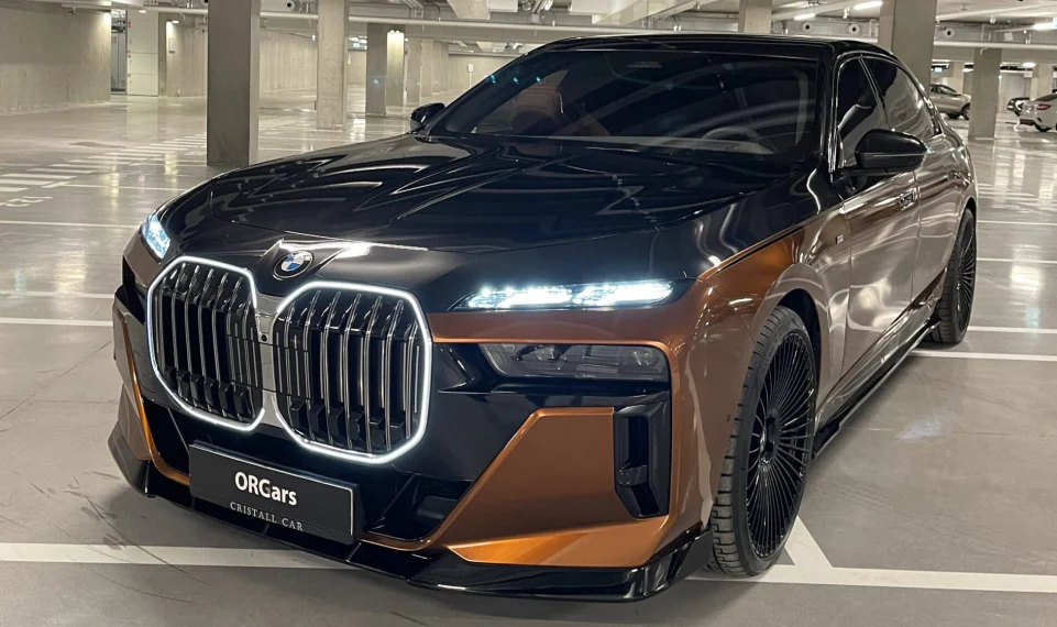 Губа переднего бампера для BMW 7 G70