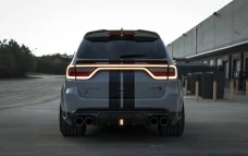 Диффузор с насадками и стоп-сигналом для Dodge Durango