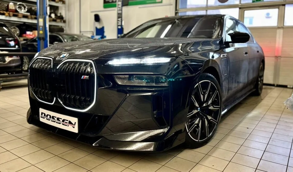 Губа переднего бампера для BMW 7 G70