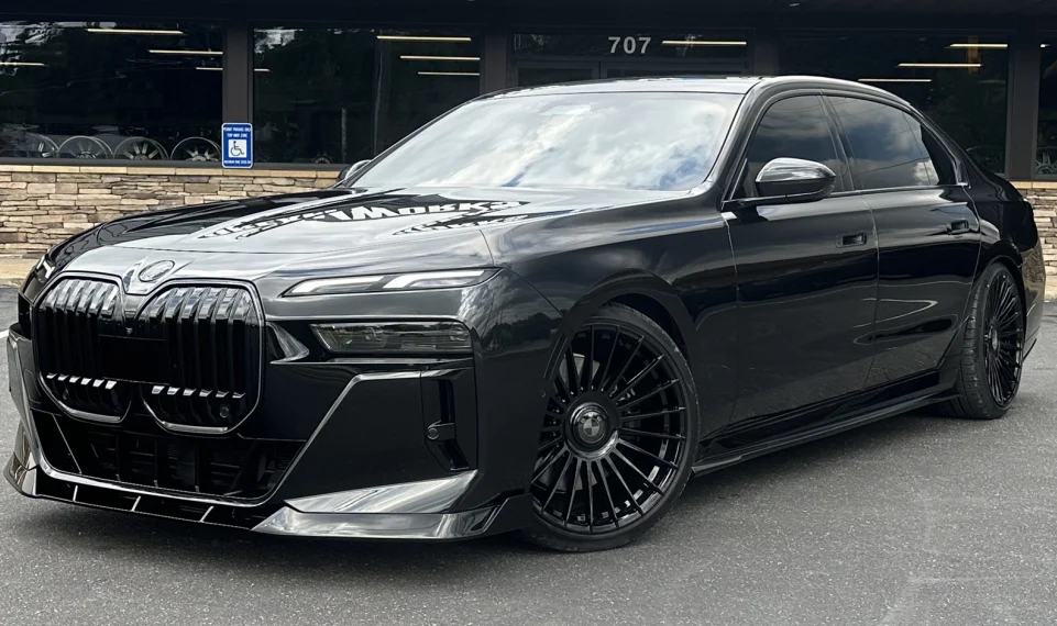 Губа переднего бампера для BMW 7 G70