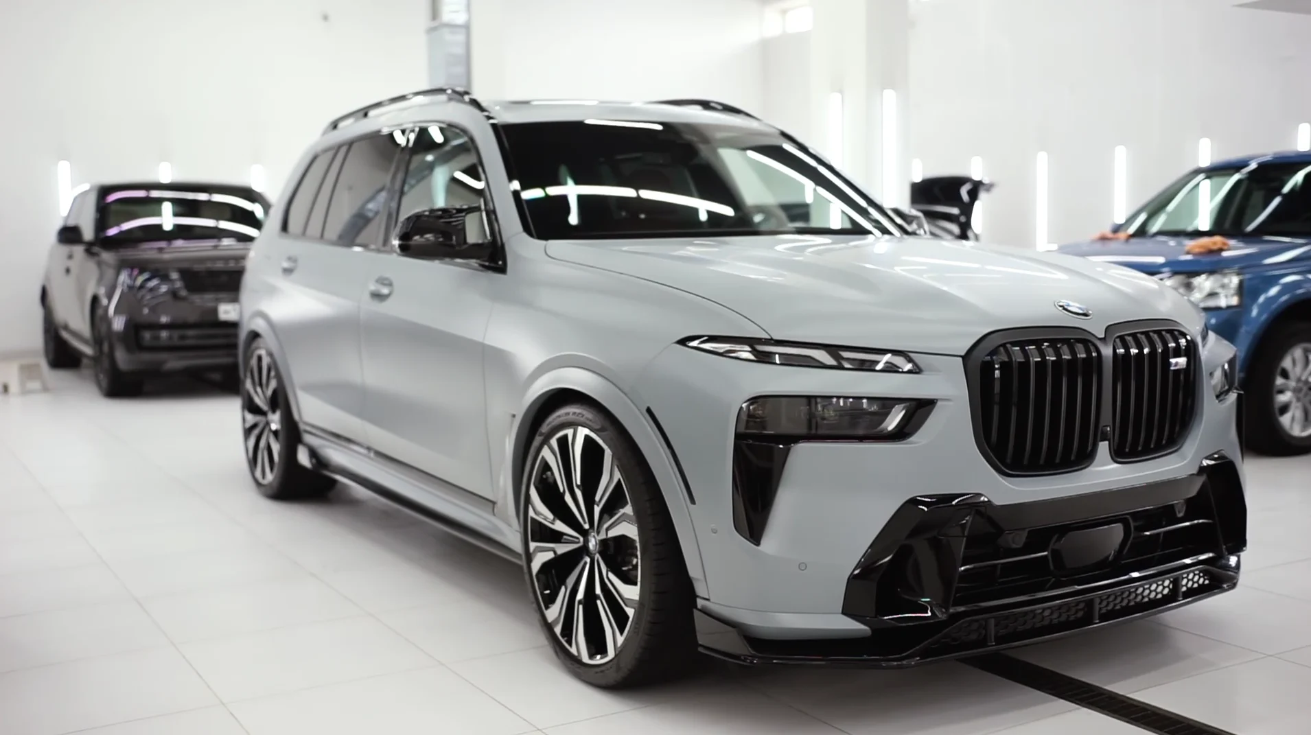 Губа переднего бампера для BMW X7 LCI