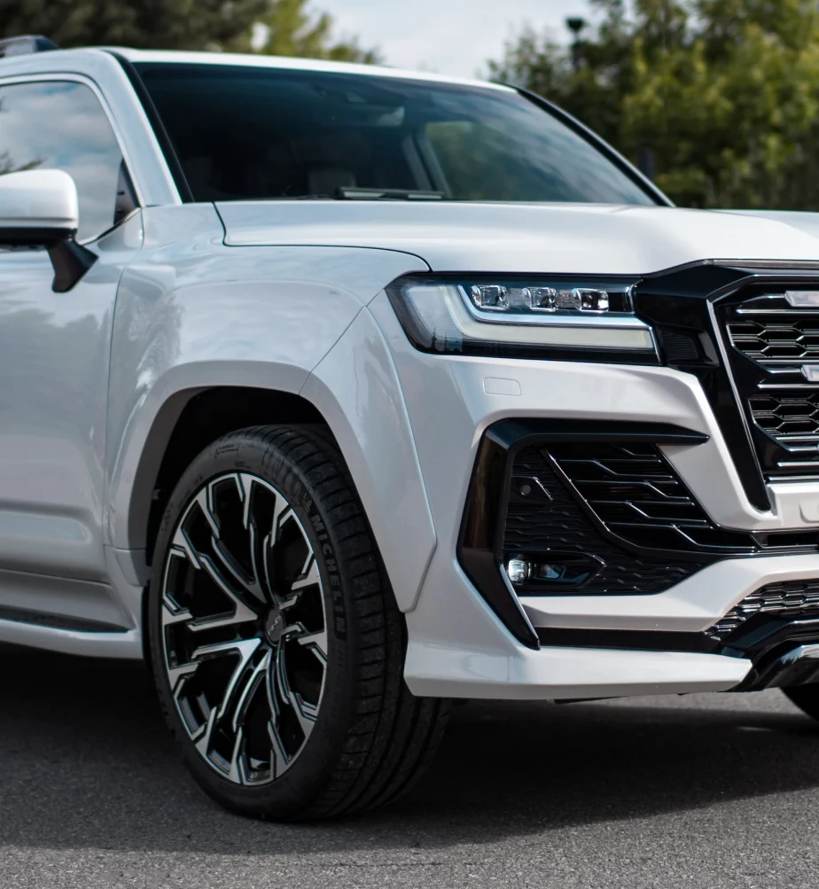 Toyota Land Cruiser 300 от RNG Design: из рабочей лошадки — в повелителя дорог
