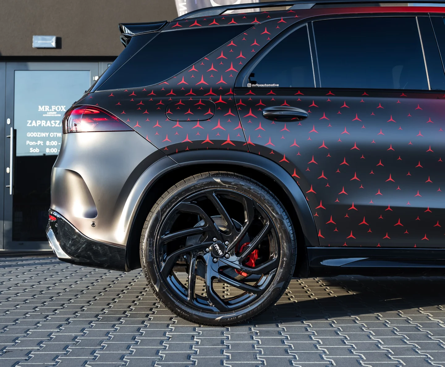 Mercedes-Benz GLE 2025 для компании Mr. Fox Automotive
