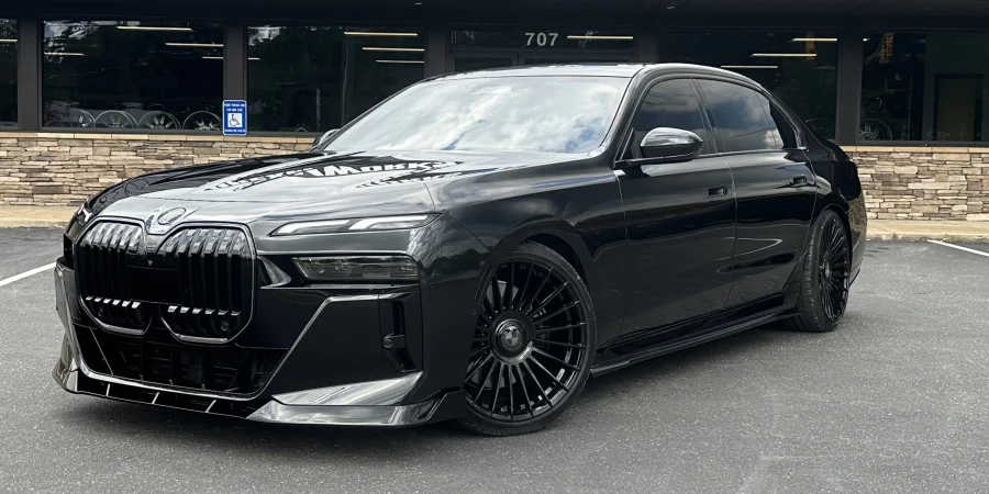 BMW 760i в обвесе RNG Design для Dreamworks Motorsports