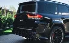 Задний бампер для Toyota Land Cruiser 300