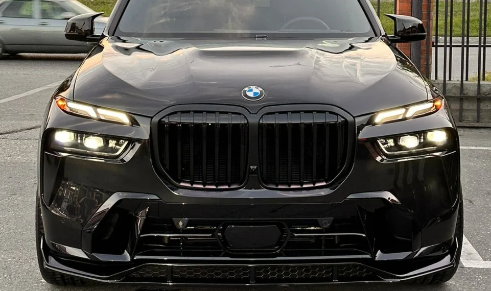 Губа переднего бампера для BMW X7 LCI